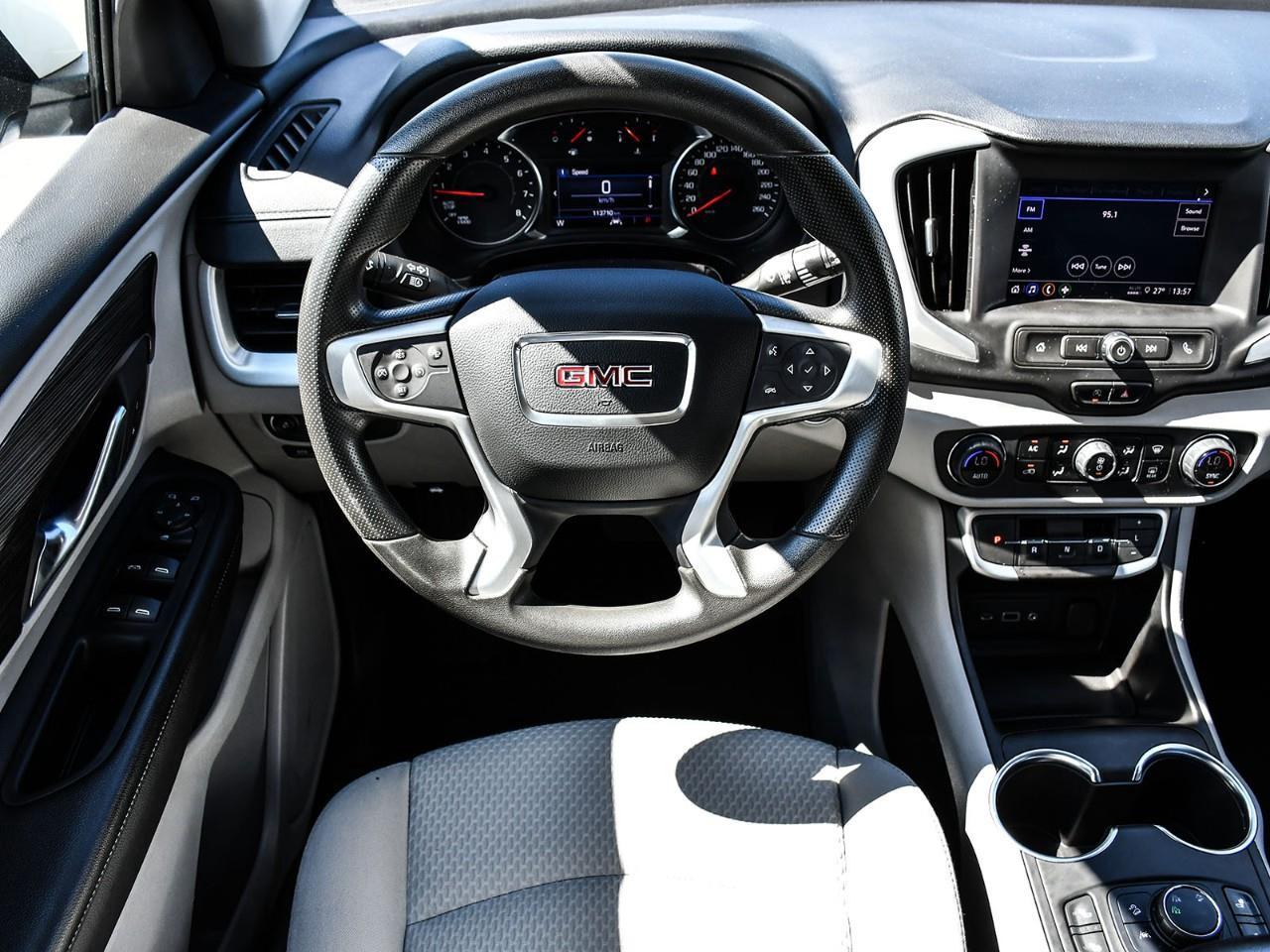 2022 GMC Terrain SLE Photo