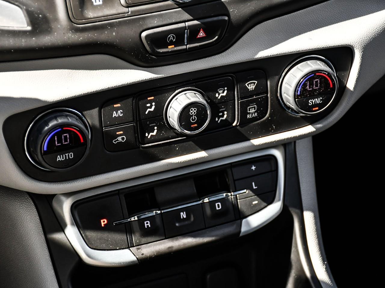2022 GMC Terrain SLE Photo
