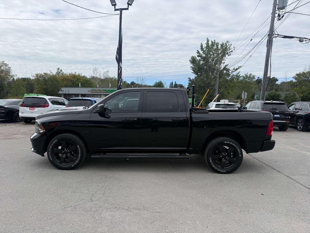 2022 RAM 1500 Express Crew - Sub Zero! Photo