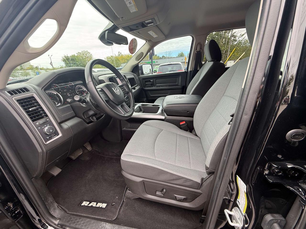 2022 RAM 1500 Express Crew - Sub Zero! Photo