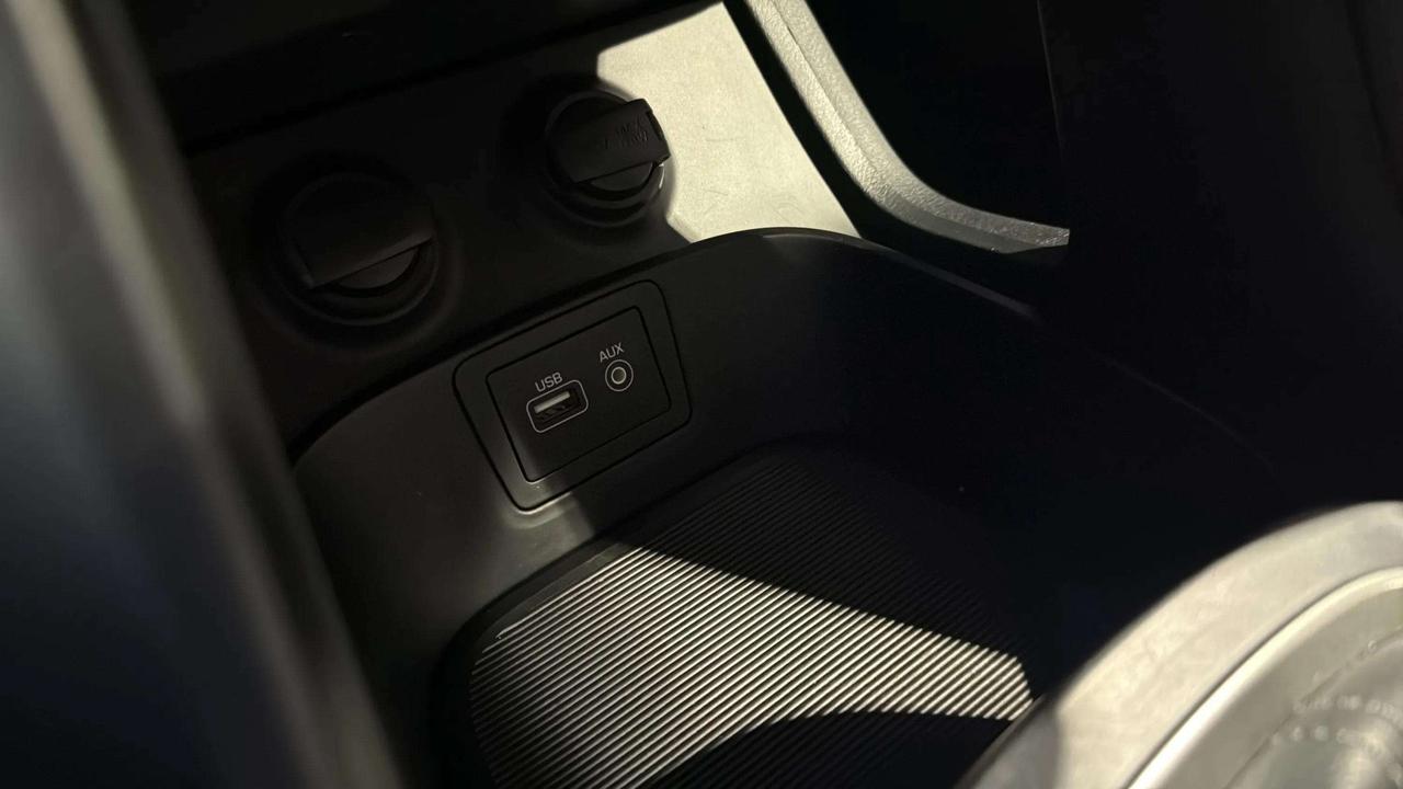 2018 Hyundai Santa Fe SPORT| CLEAN CARFAX| HTD SEAT| FWD| BLUETOOTH Photo