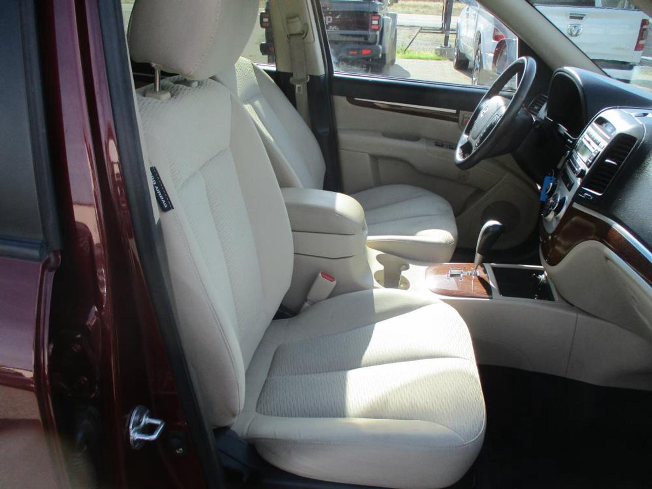 2008 Hyundai Santa Fe GL AWD Photo