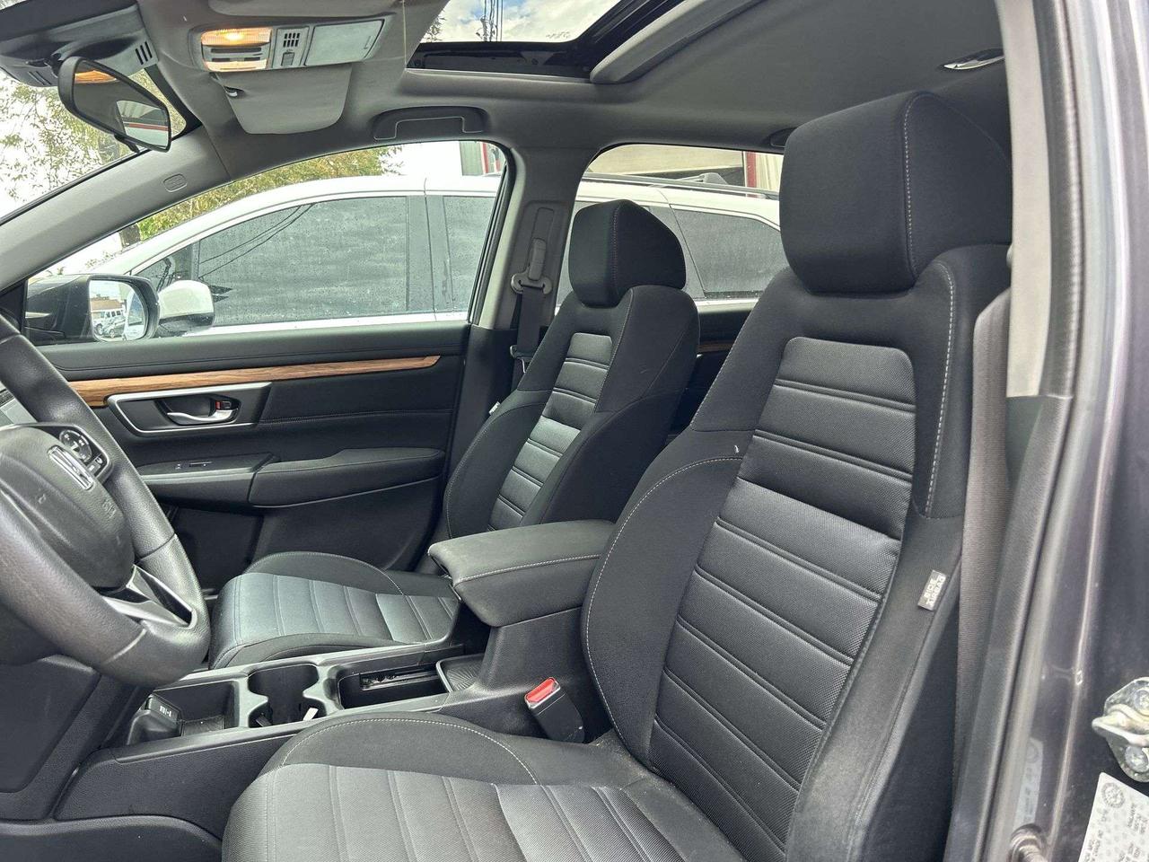 2017 Honda CR-V EX AWD | SUNROOF | HTD SEATS | CARPLAY | ALLOYS Photo