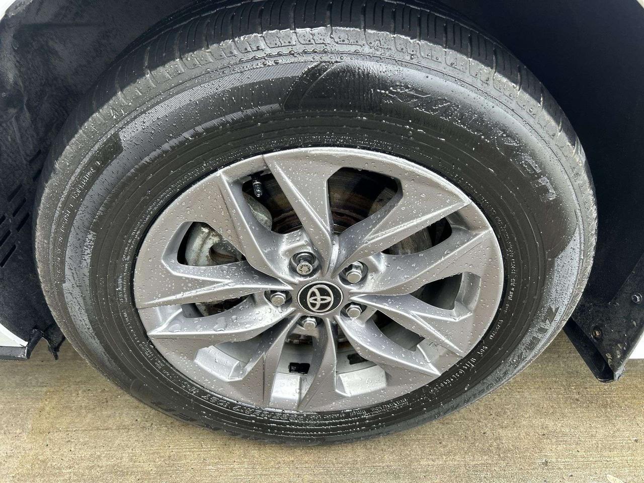 2025 Toyota Sienna HYBRID AWD | 8-PASS | HTD SEATS | CARPLAY | ALLOYS Photo4