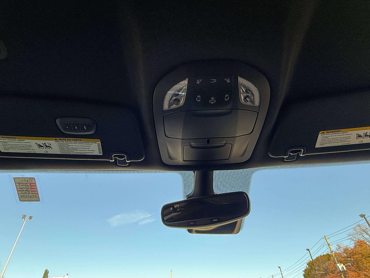 2027 Chrysler Pacifica Select AWD Photo