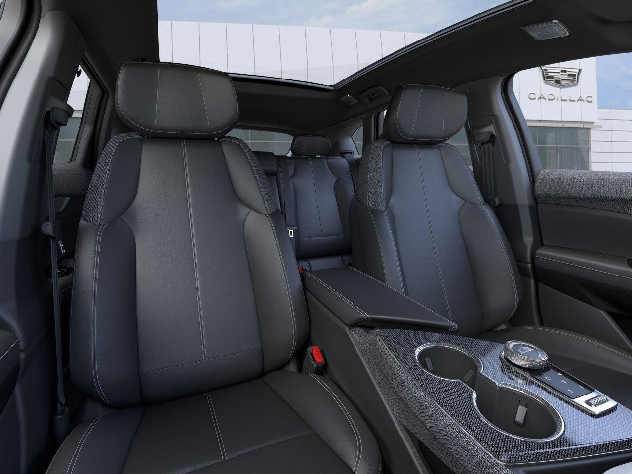 2027 Cadillac OPTIQ Luxury 4dr Luxury Photo