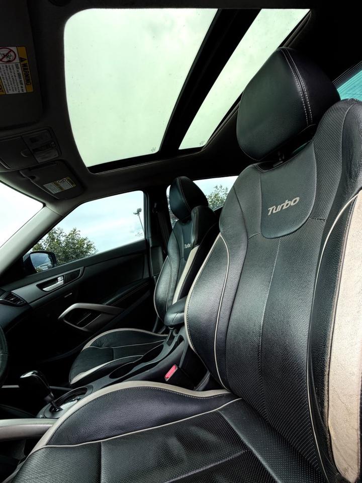2013 Hyundai Veloster 3dr Coupe Automatic Turbo Photo