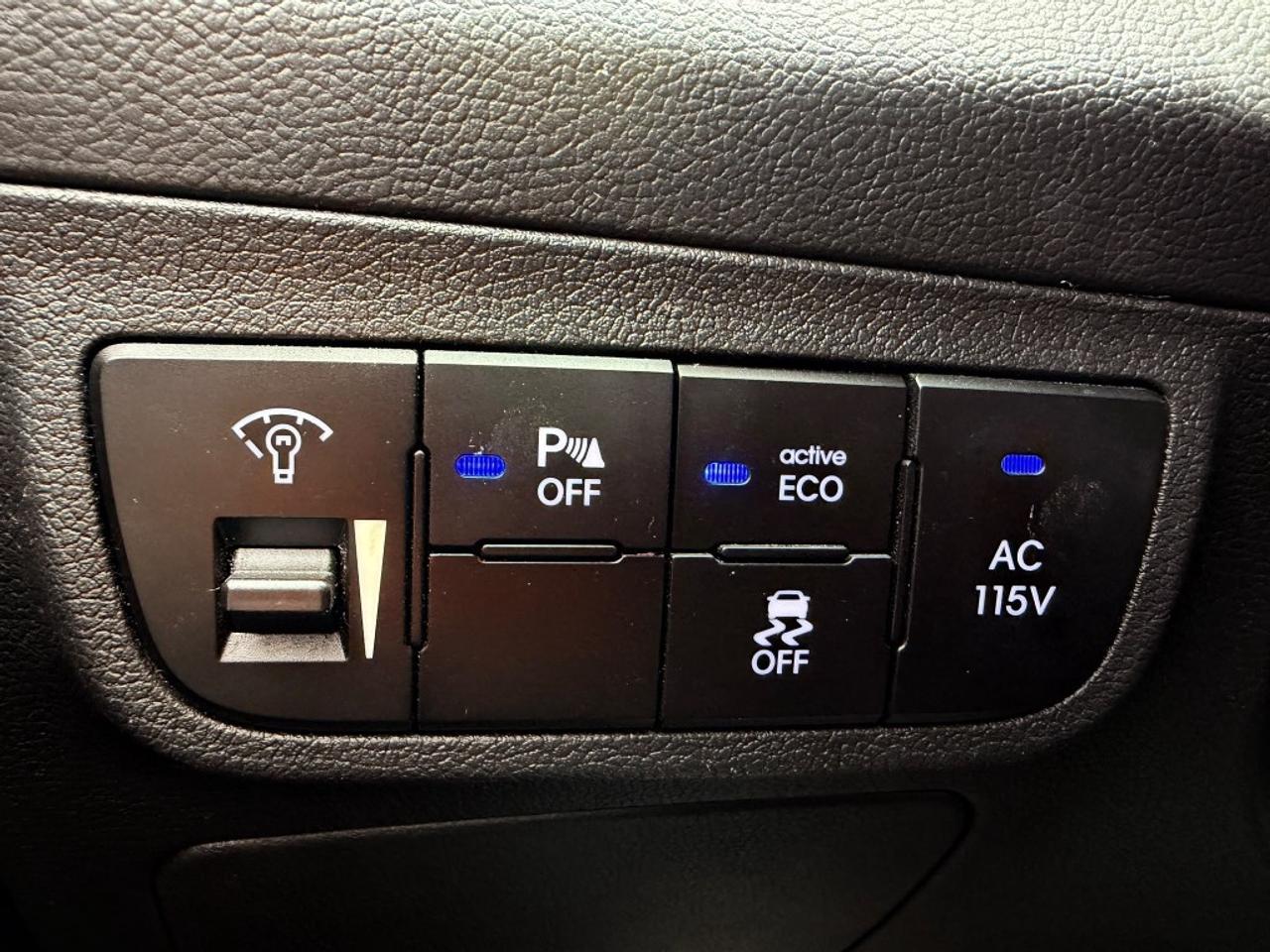 2013 Hyundai Veloster 3dr Coupe Automatic Turbo Photo