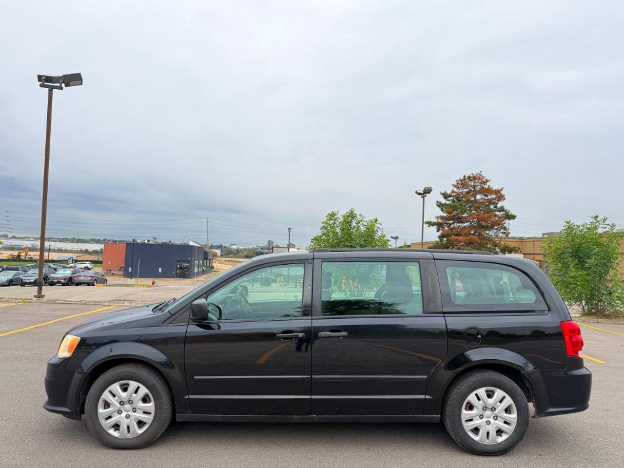 2014 Dodge Grand Caravan AVP/SE Front-wheel Drive Passenger Van Automatic Photo