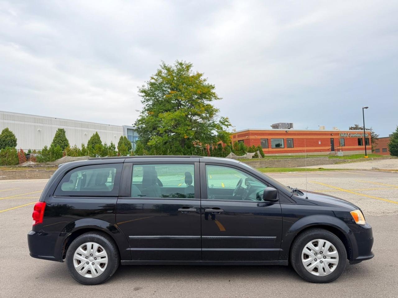 2014 Dodge Grand Caravan AVP/SE Front-wheel Drive Passenger Van Automatic Photo