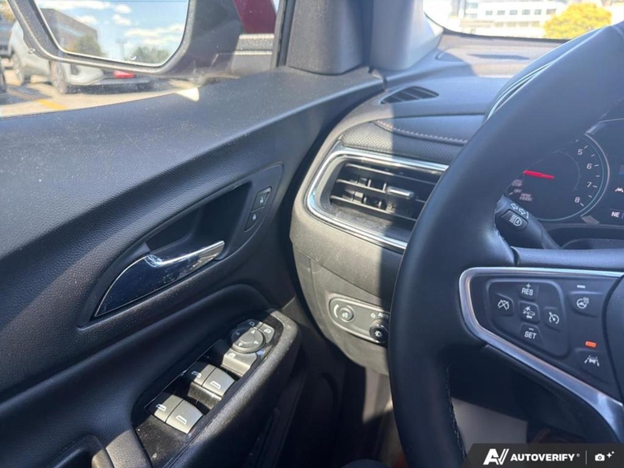 2023 Chevrolet Equinox Premier  - Leather Seats Photo