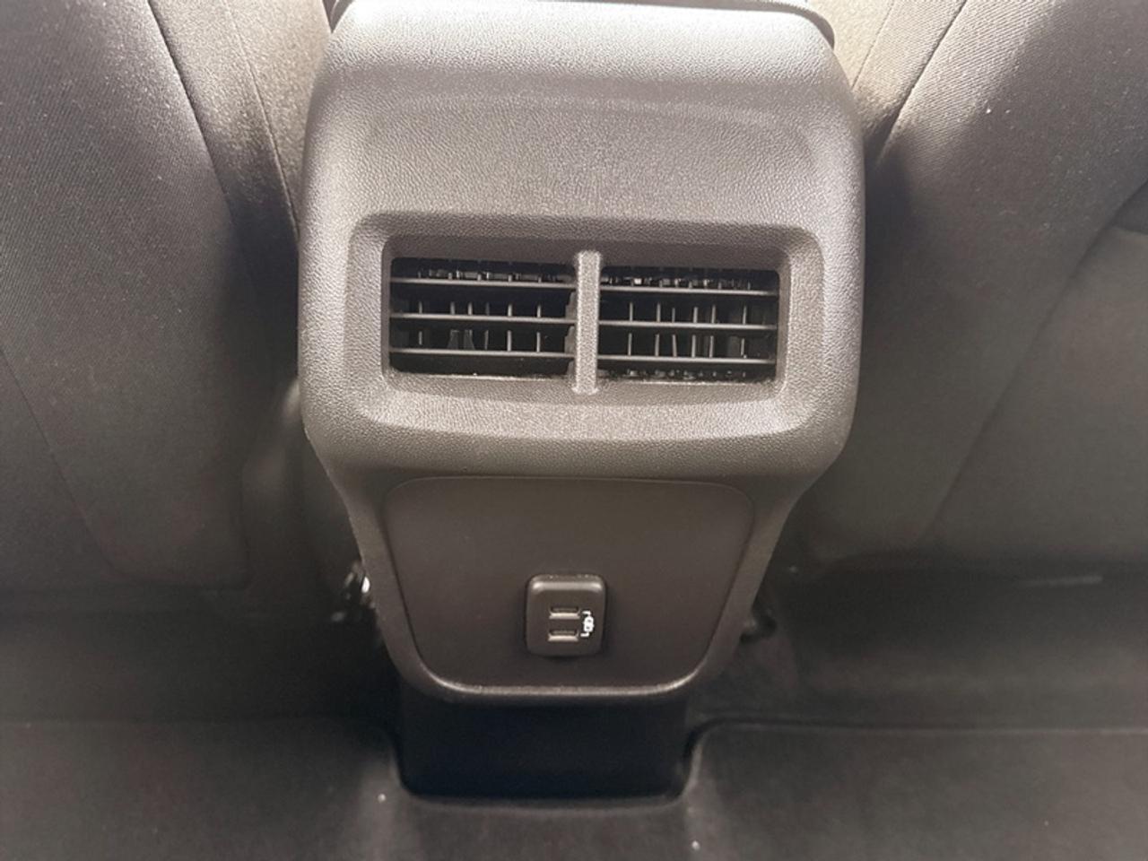 2024 Chevrolet Equinox LT  **CLEAN CARFAX** Photo