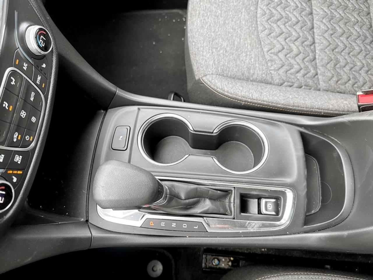 2024 Chevrolet Equinox LT  **CLEAN CARFAX** Photo