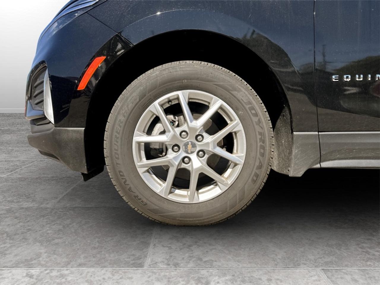 2024 Chevrolet Equinox LT  **CLEAN CARFAX** Photo
