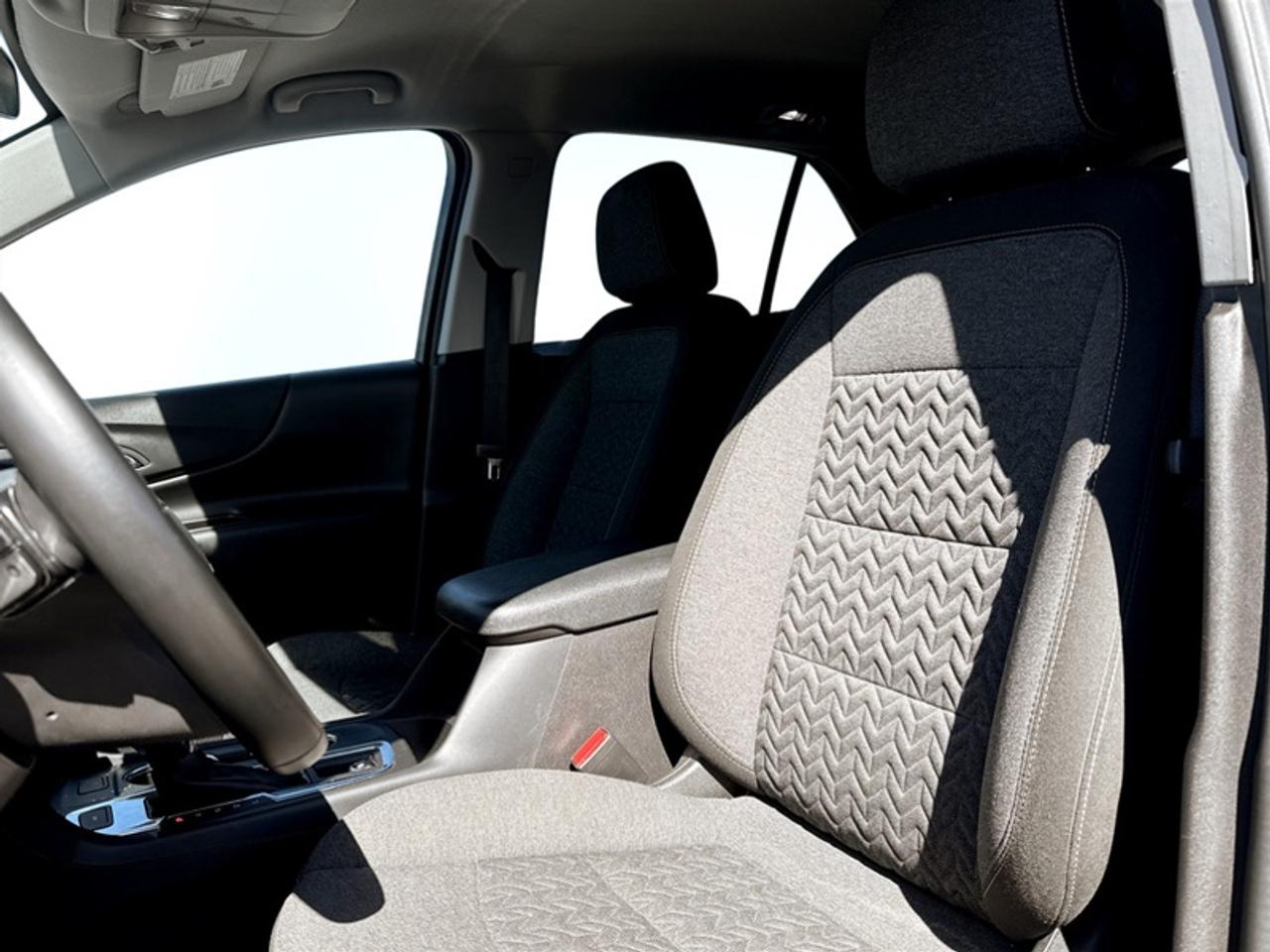 2024 Chevrolet Equinox LT  **CLEAN CARFAX** Photo