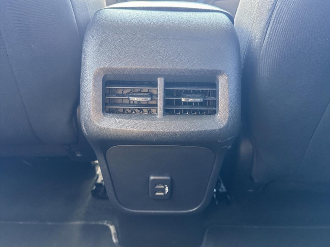 2024 Chevrolet Equinox LT  **CLEAN CARFAX** Photo