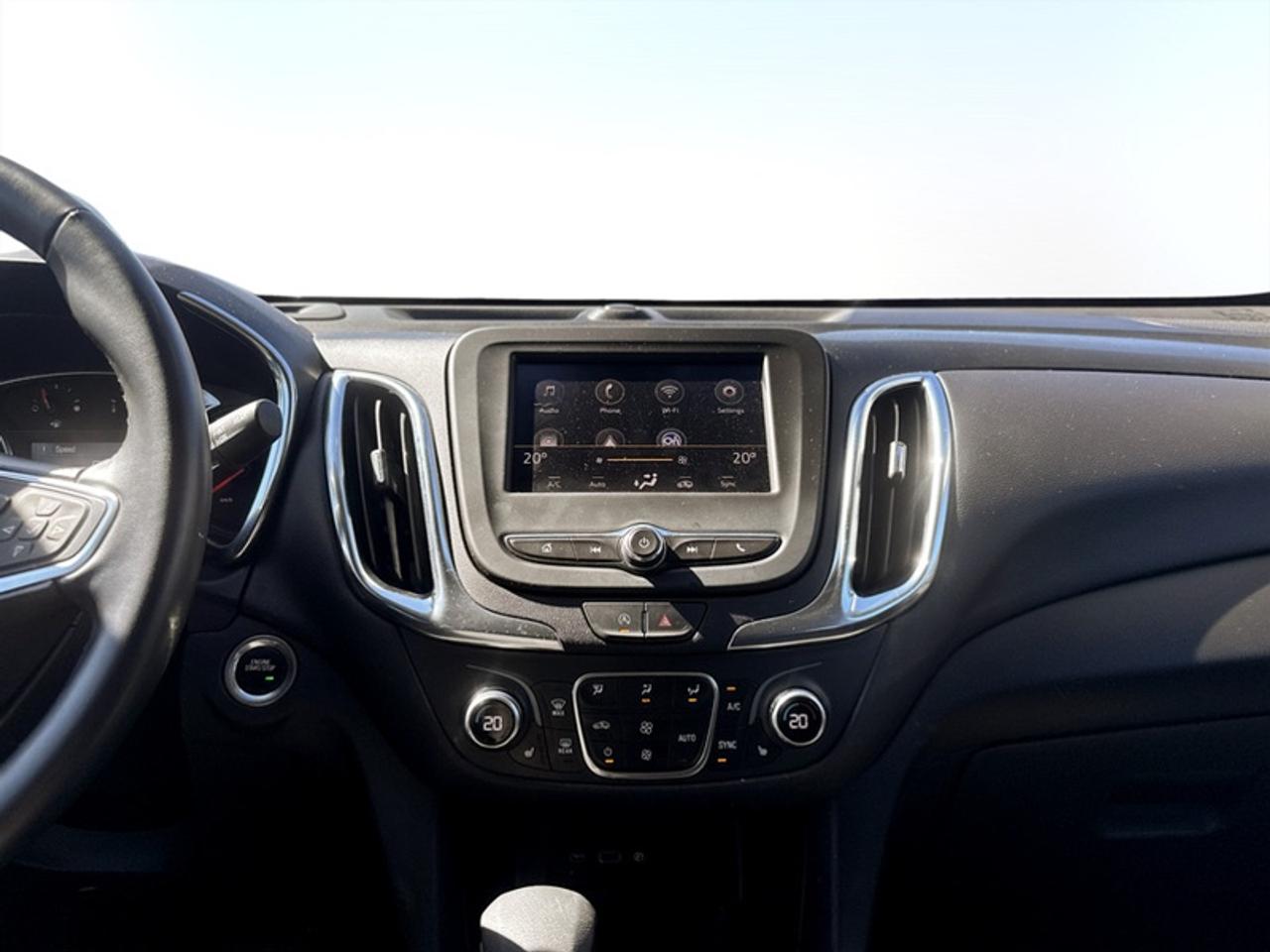 2024 Chevrolet Equinox LT  **CLEAN CARFAX** Photo