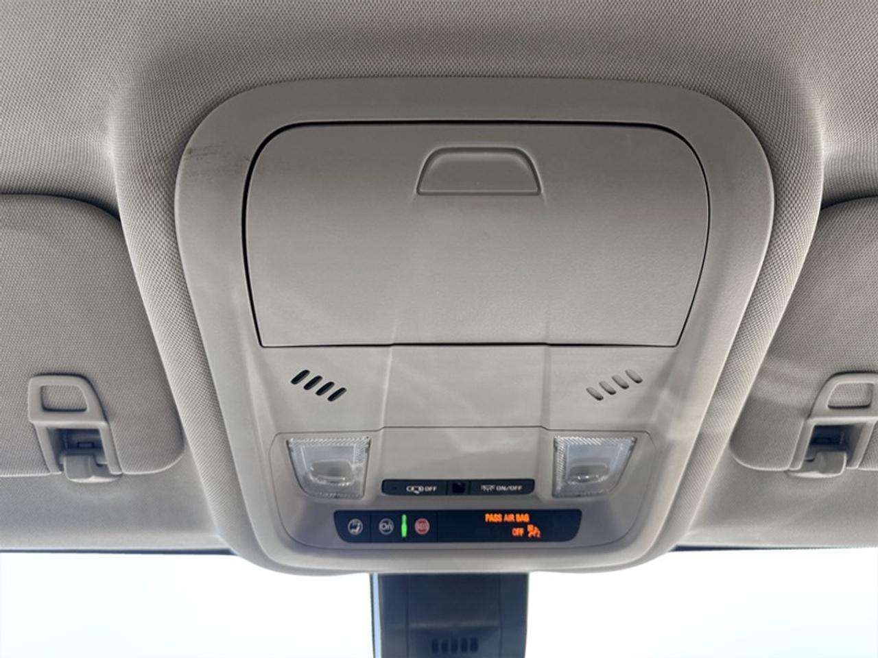 2024 Chevrolet Equinox LT  **CLEAN CARFAX** Photo