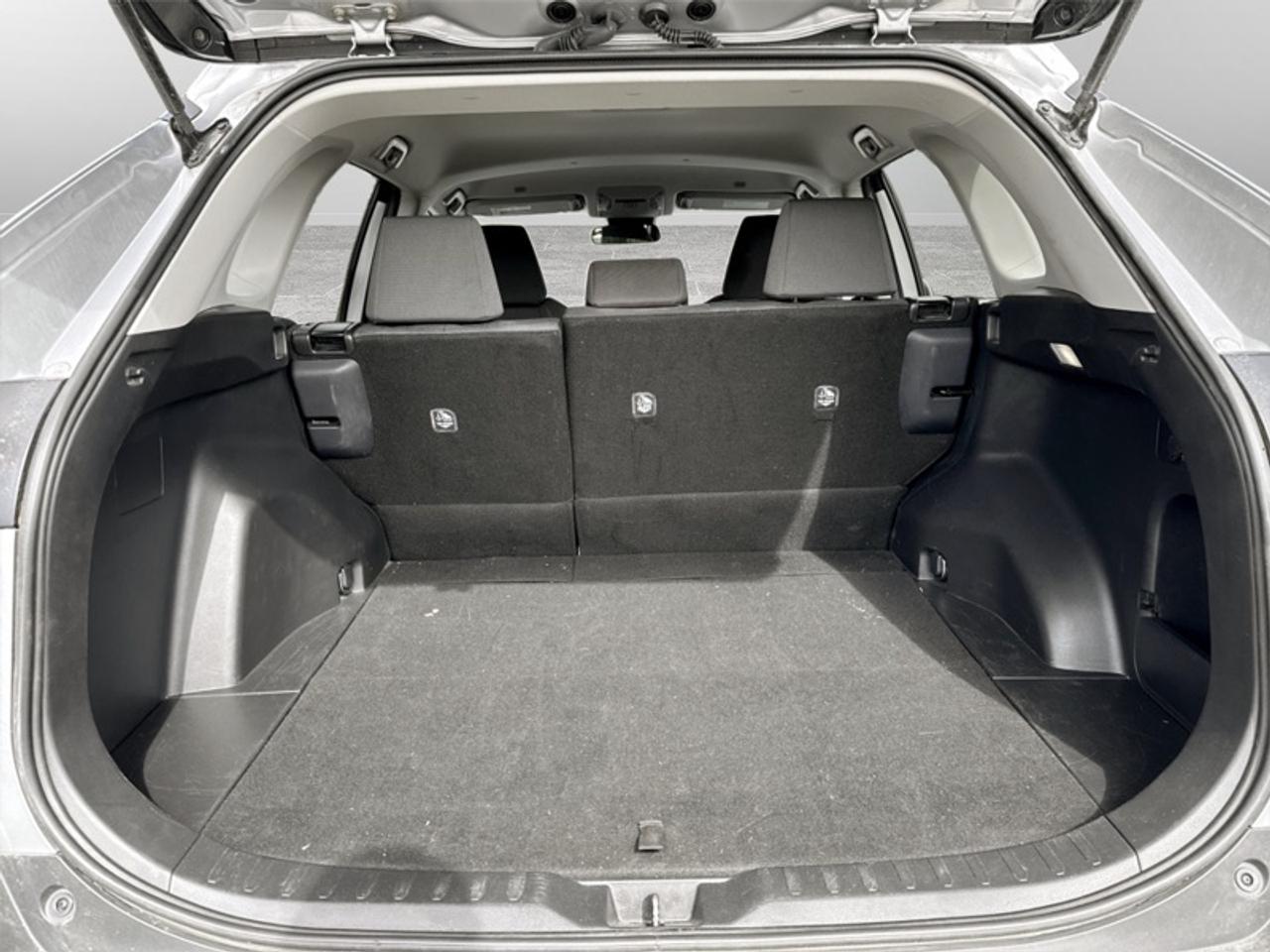 2024 Toyota RAV4 LE Photo