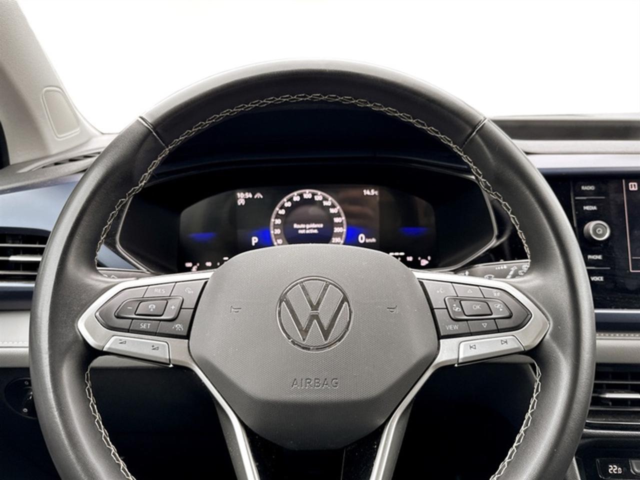 2024 Volkswagen Taos Comfortline  **CLEAN CARFAX** Photo