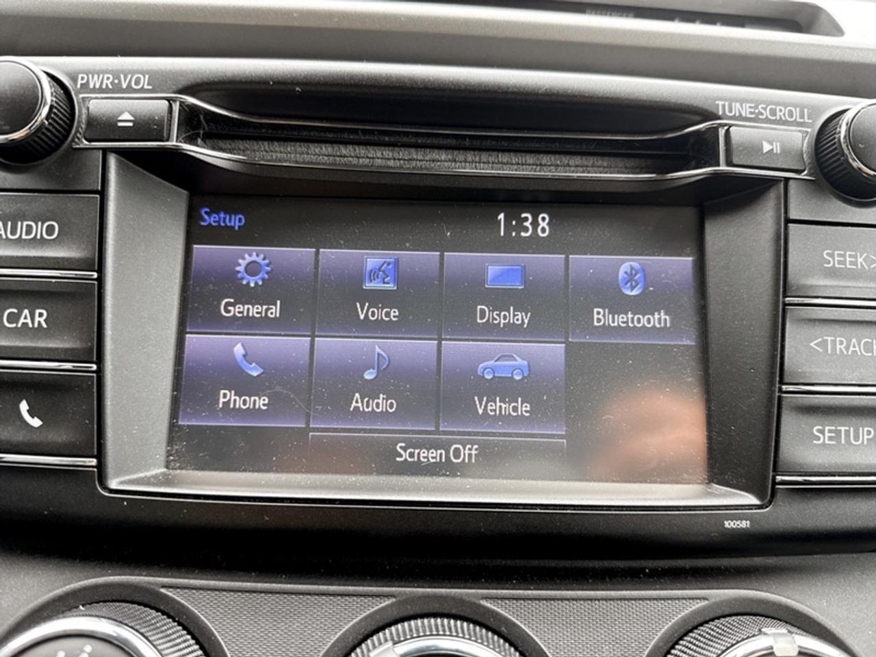 2018 Toyota RAV4 LE Photo