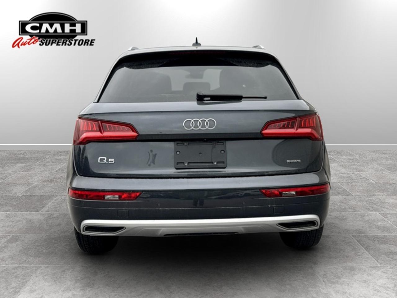 2020 Audi Q5 Komfort 45 TFSI quattro  **LOW MILEAGE** Photo