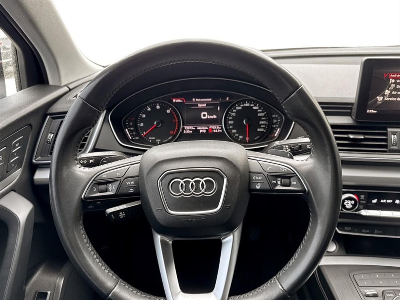2020 Audi Q5 Komfort 45 TFSI quattro  **LOW MILEAGE** Photo