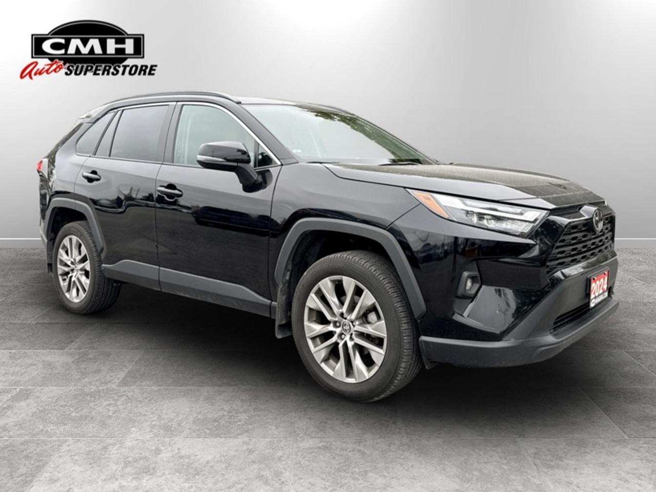 2024 Toyota RAV4 XLE  **CLEAN CARFAX** Photo