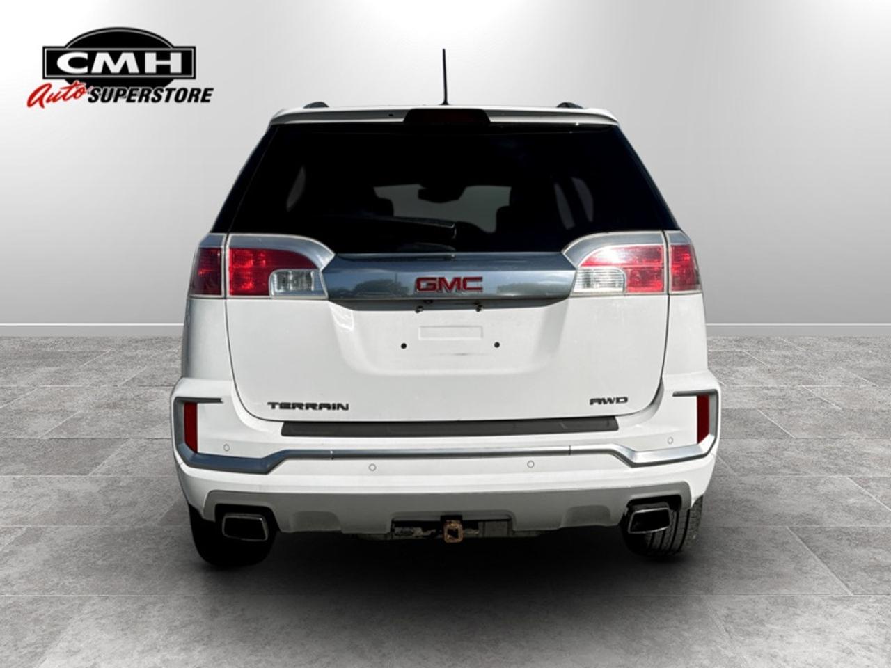 2017 GMC Terrain Denali Photo2