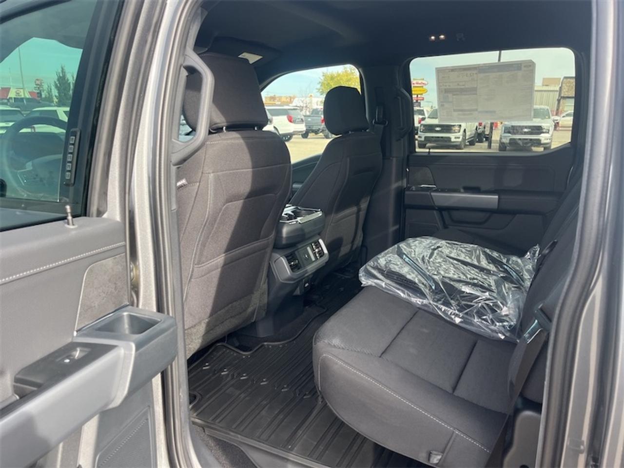 2026 Ford F-150 XLT  - 18" Wheels - Tow Package Photo5