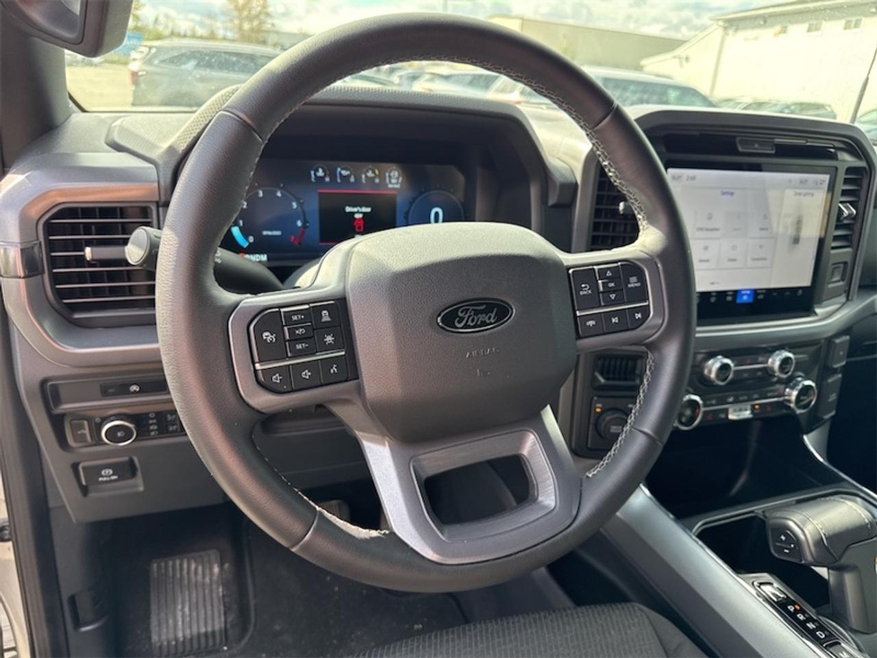 2025 Ford F-150 XLT  Navigation GPS Photo