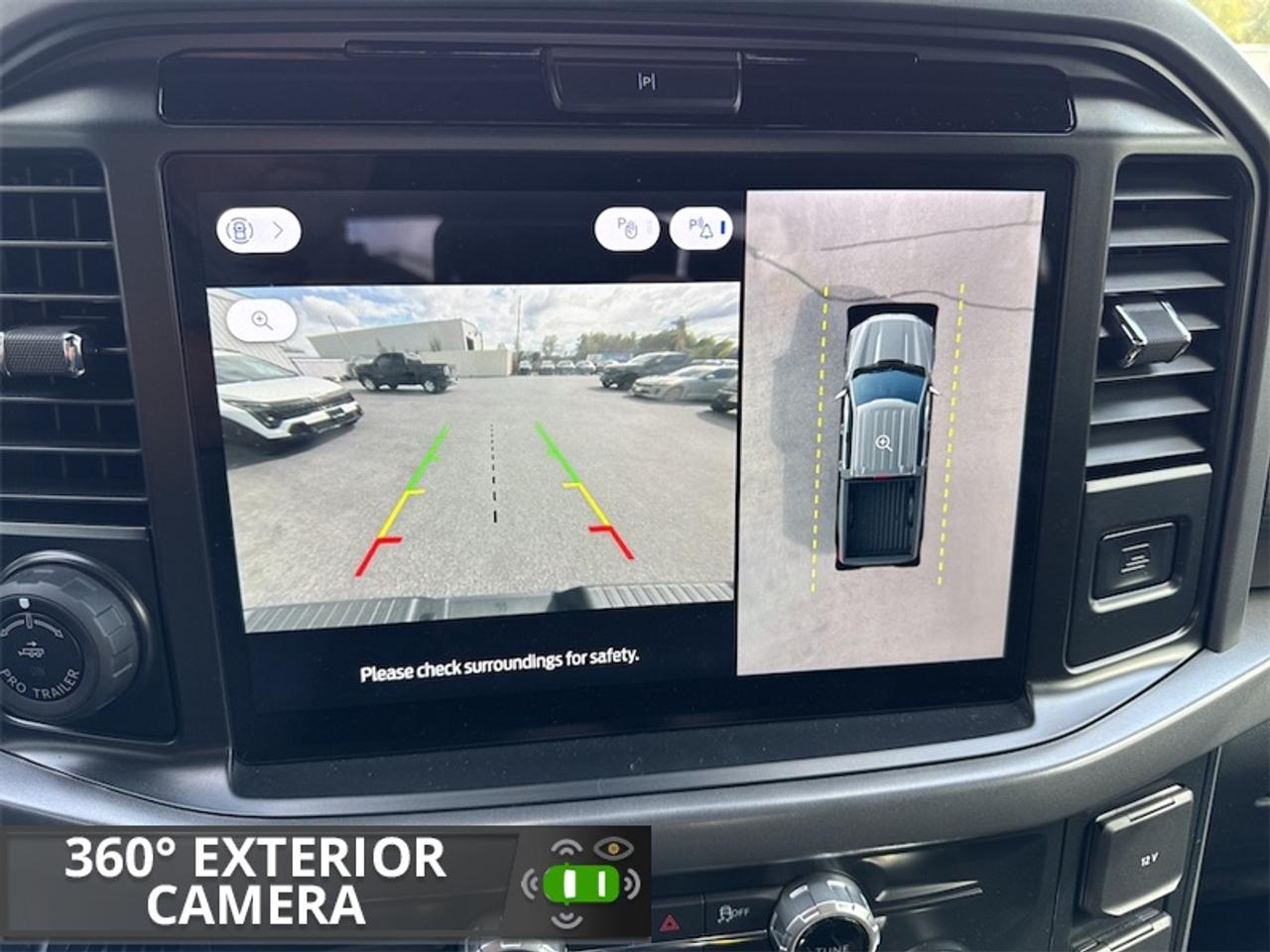 2025 Ford F-150 XLT  Navigation GPS Photo