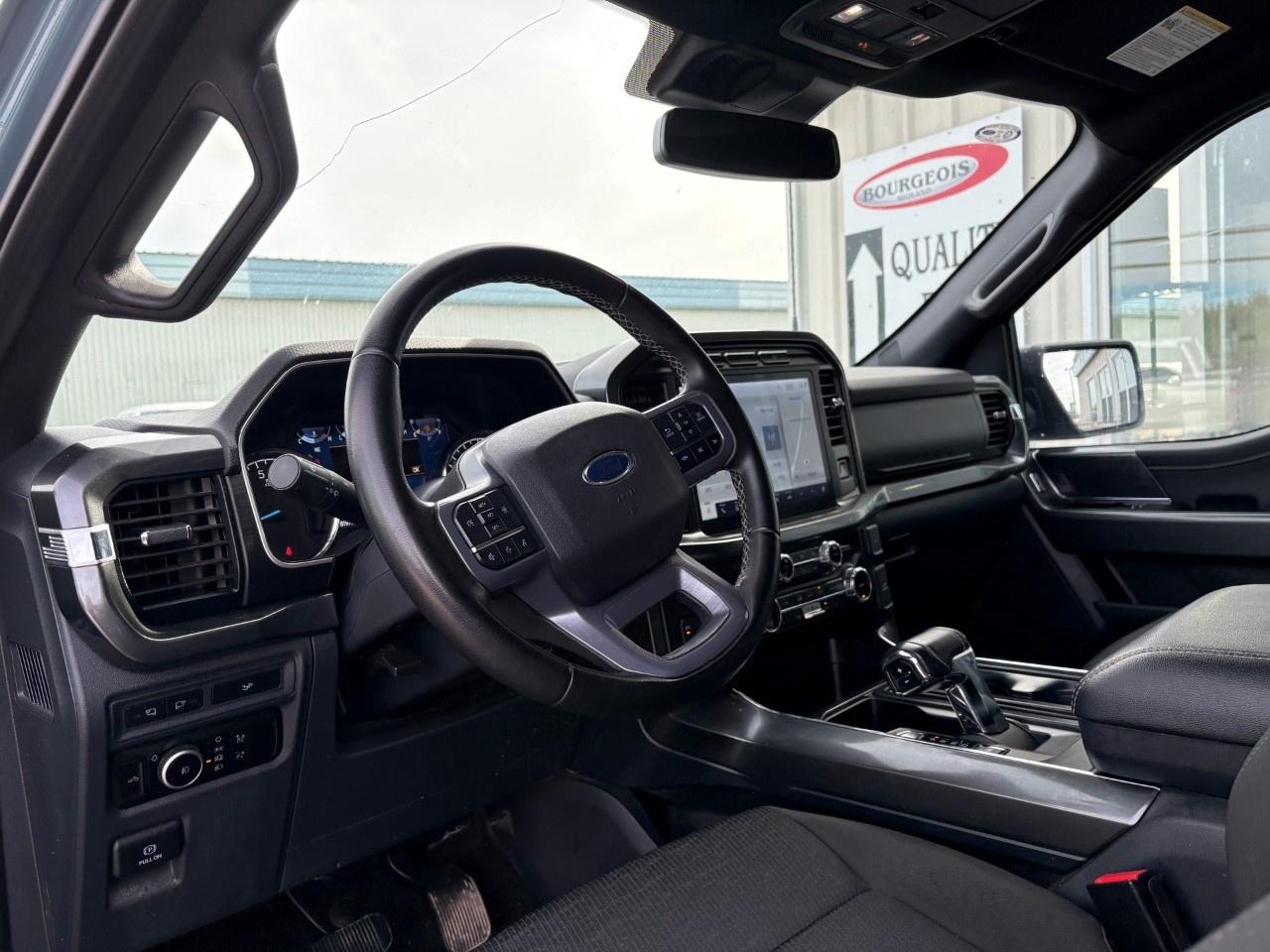 2023 Ford F-150 XLT 4WD SuperCrew 6.5' Box Photo