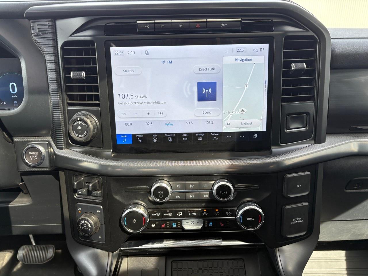 2024 Ford F-150 Lariat 4WD SuperCrew 5.5' Box Photo