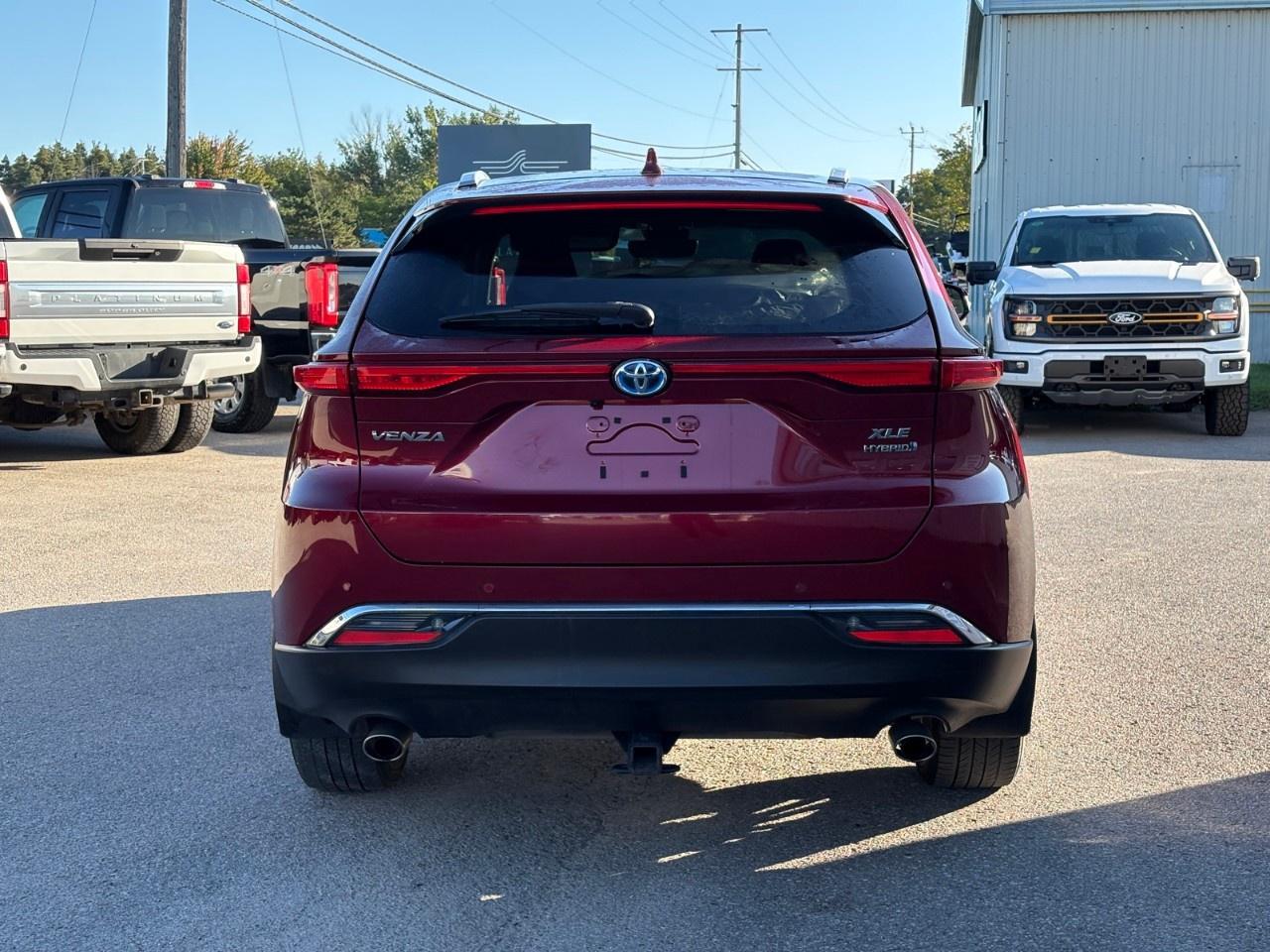 2022 Toyota Venza XLE AWD Photo