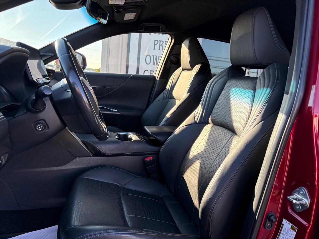 2022 Toyota Venza XLE AWD Photo