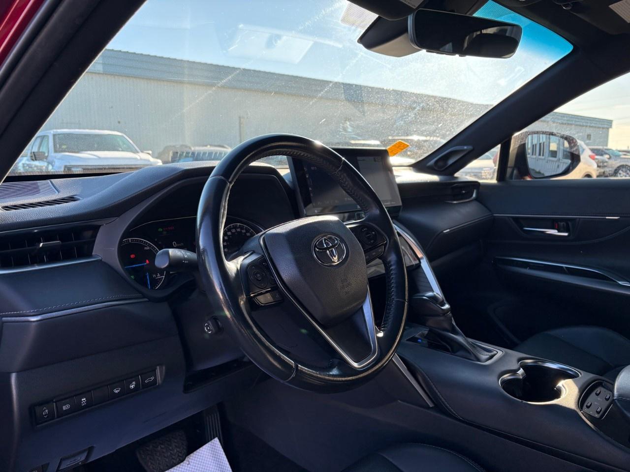 2022 Toyota Venza XLE AWD Photo