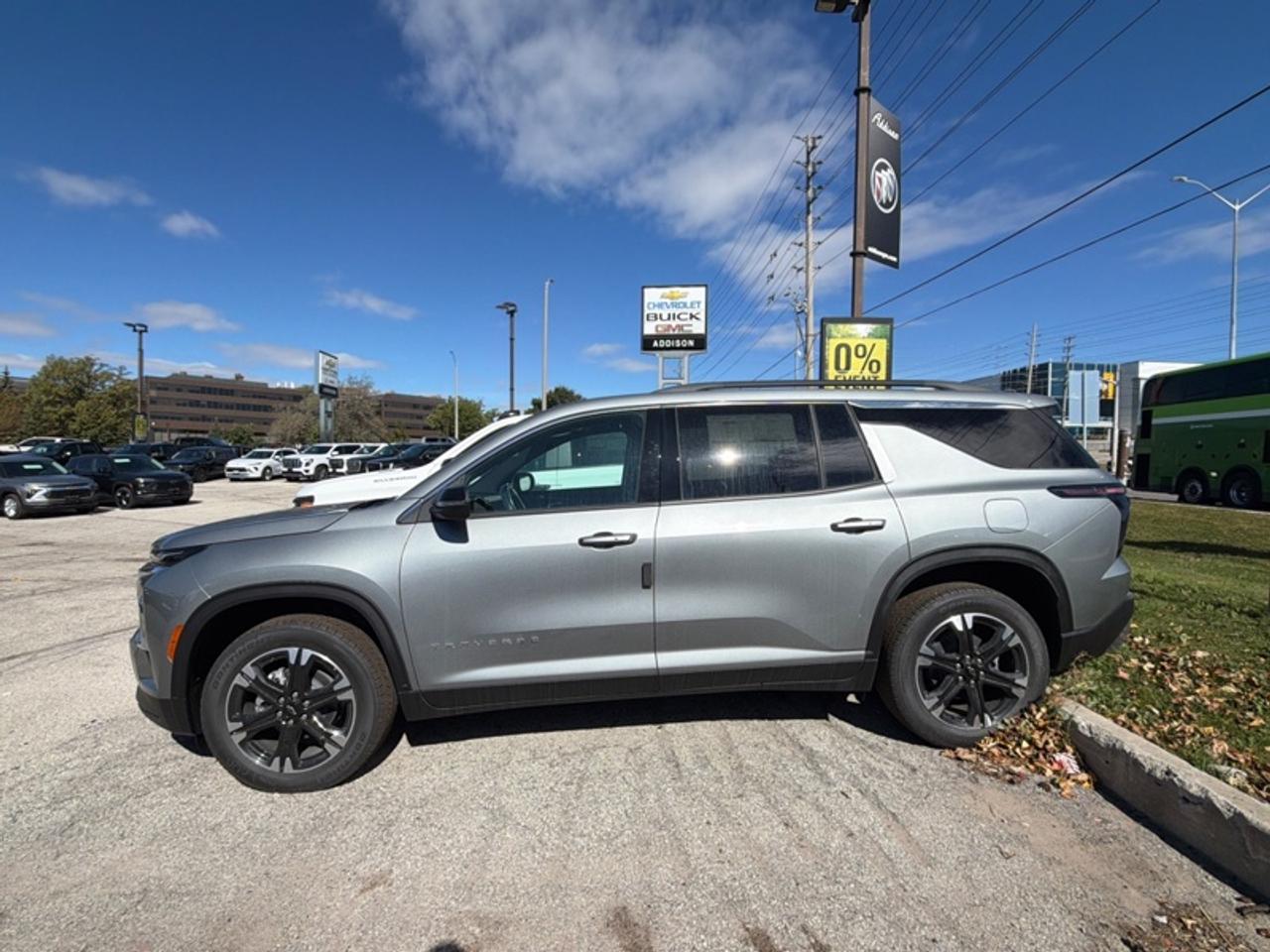 2027 Chevrolet Traverse LT Photo