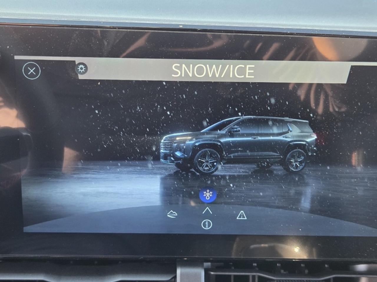2027 Chevrolet Equinox AWD RS Photo