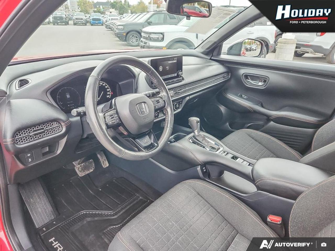 2025 Honda HR-V Sport Photo