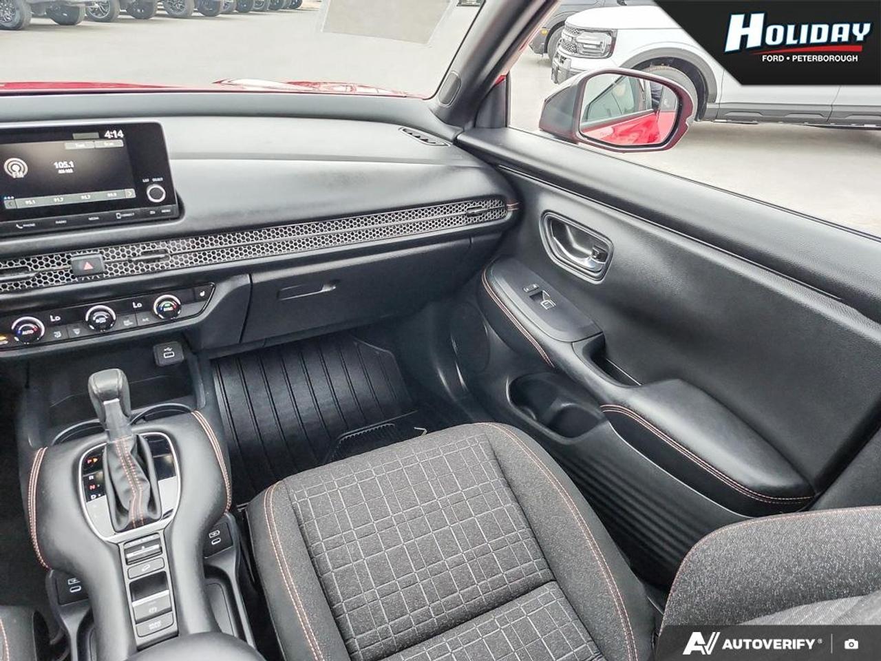2025 Honda HR-V Sport Photo