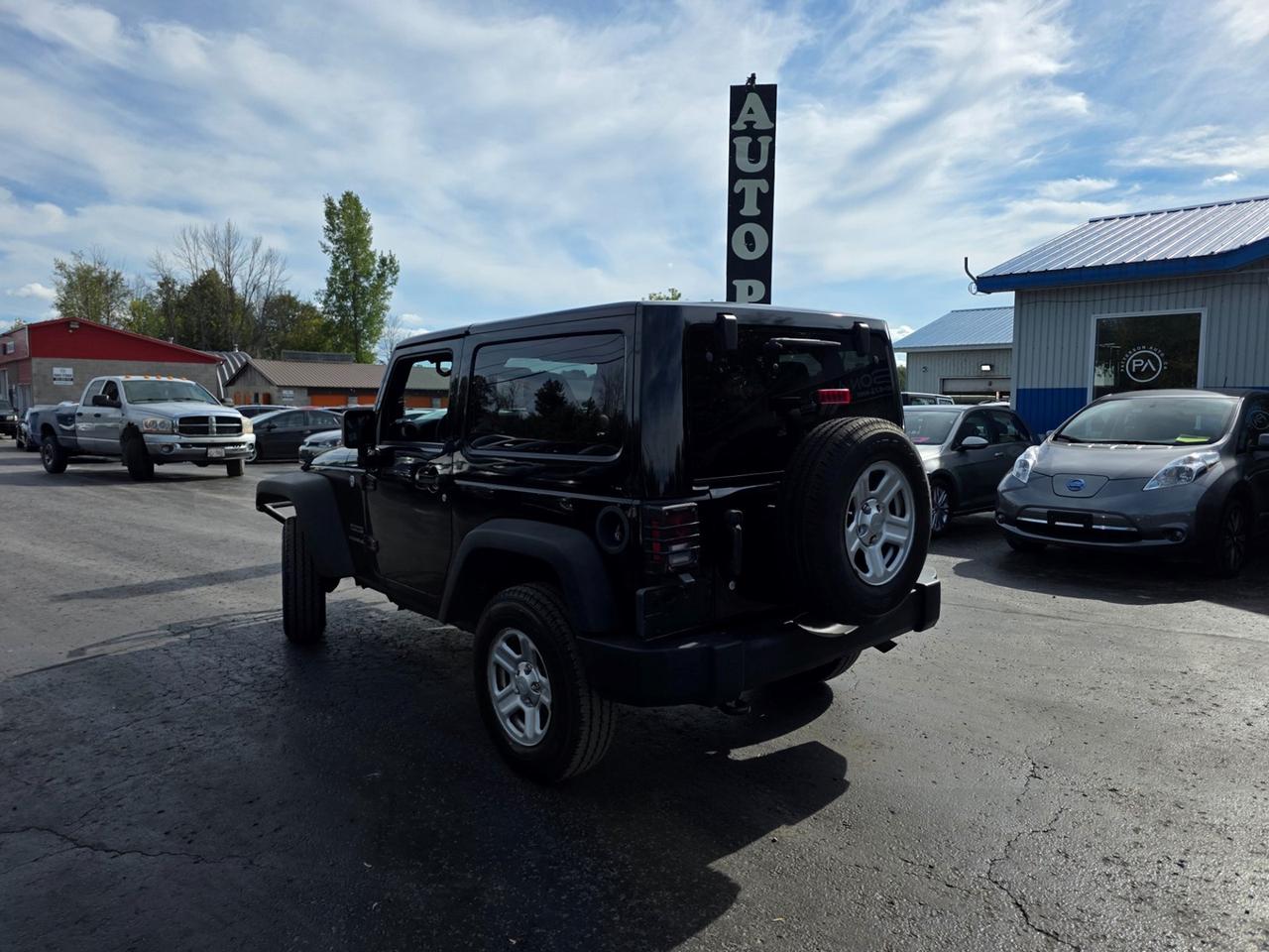 2016 Jeep Wrangler SPORT Photo2