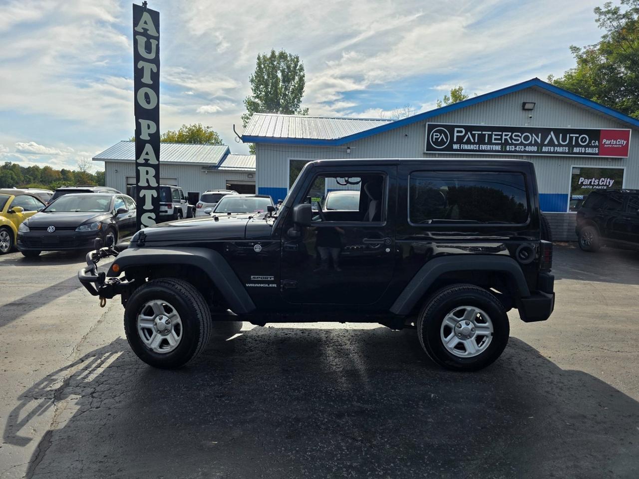 2016 Jeep Wrangler SPORT Photo5