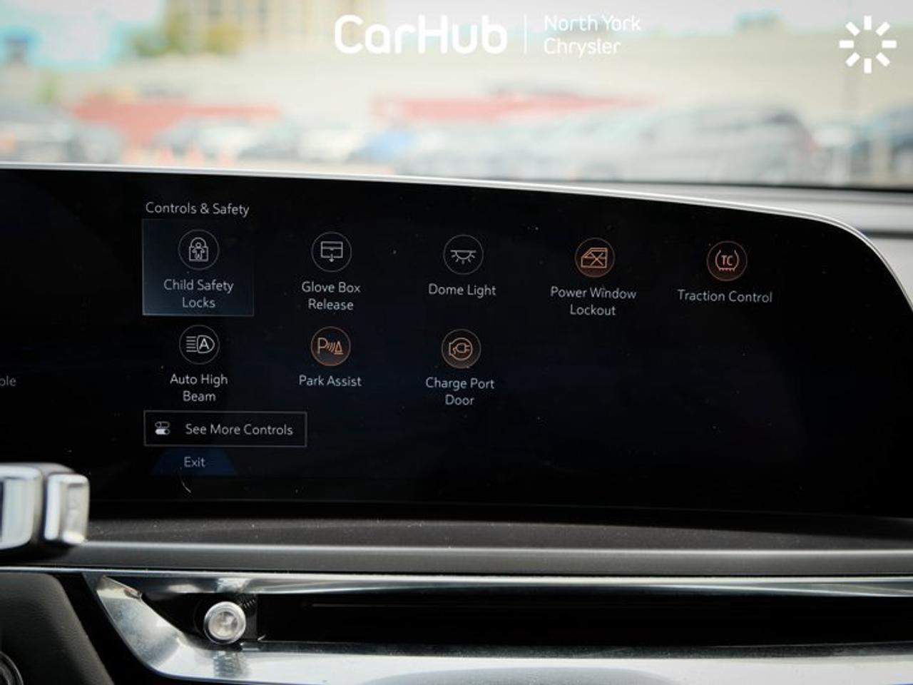 2024 Cadillac LYRIQ Tech Panoramic Roof | 20-Inch Alloy Wheels | Heated Seats | Navigation Photo