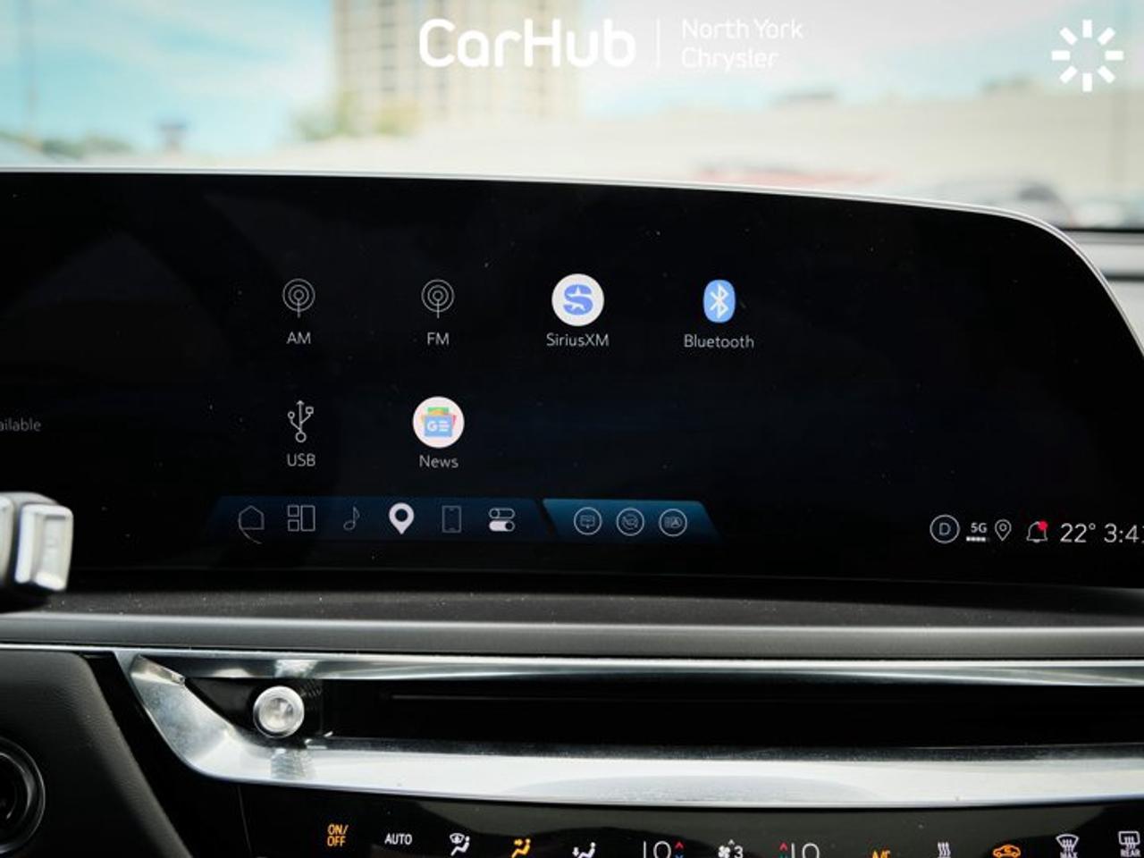 2024 Cadillac LYRIQ Tech Panoramic Roof | 20-Inch Alloy Wheels | Heated Seats | Navigation Photo