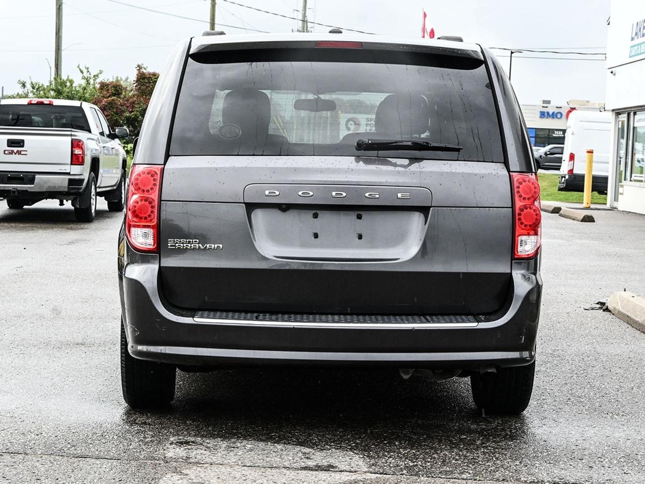 2017 Dodge Grand Caravan SXT Premium Plus Photo