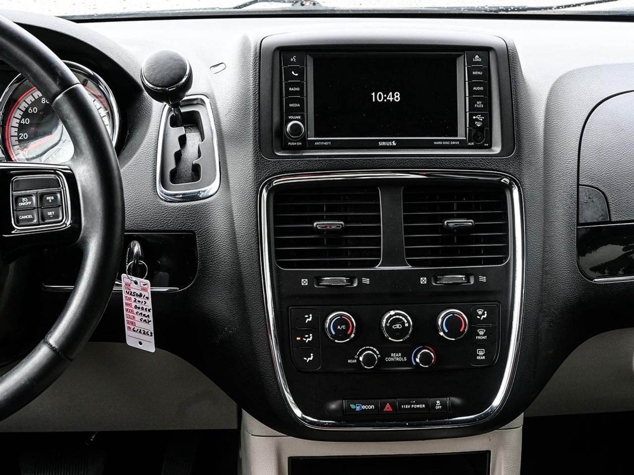 2017 Dodge Grand Caravan SXT Premium Plus Photo
