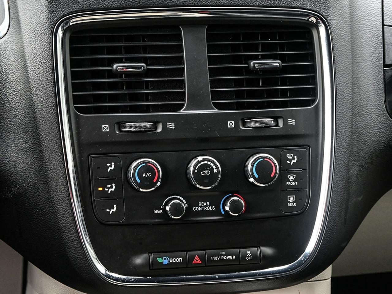 2017 Dodge Grand Caravan SXT Premium Plus Photo