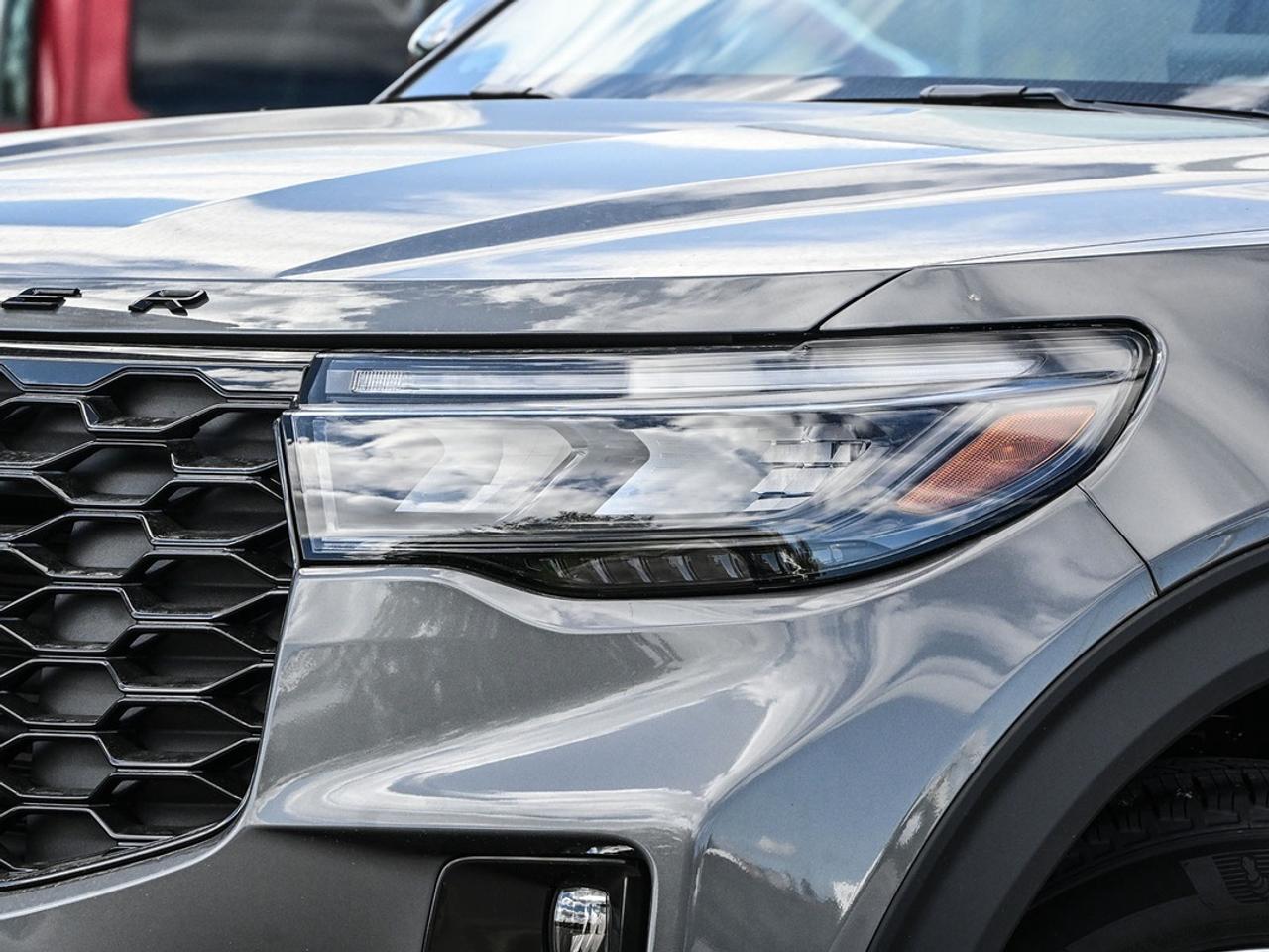 2027 Ford Explorer ST-Line Photo