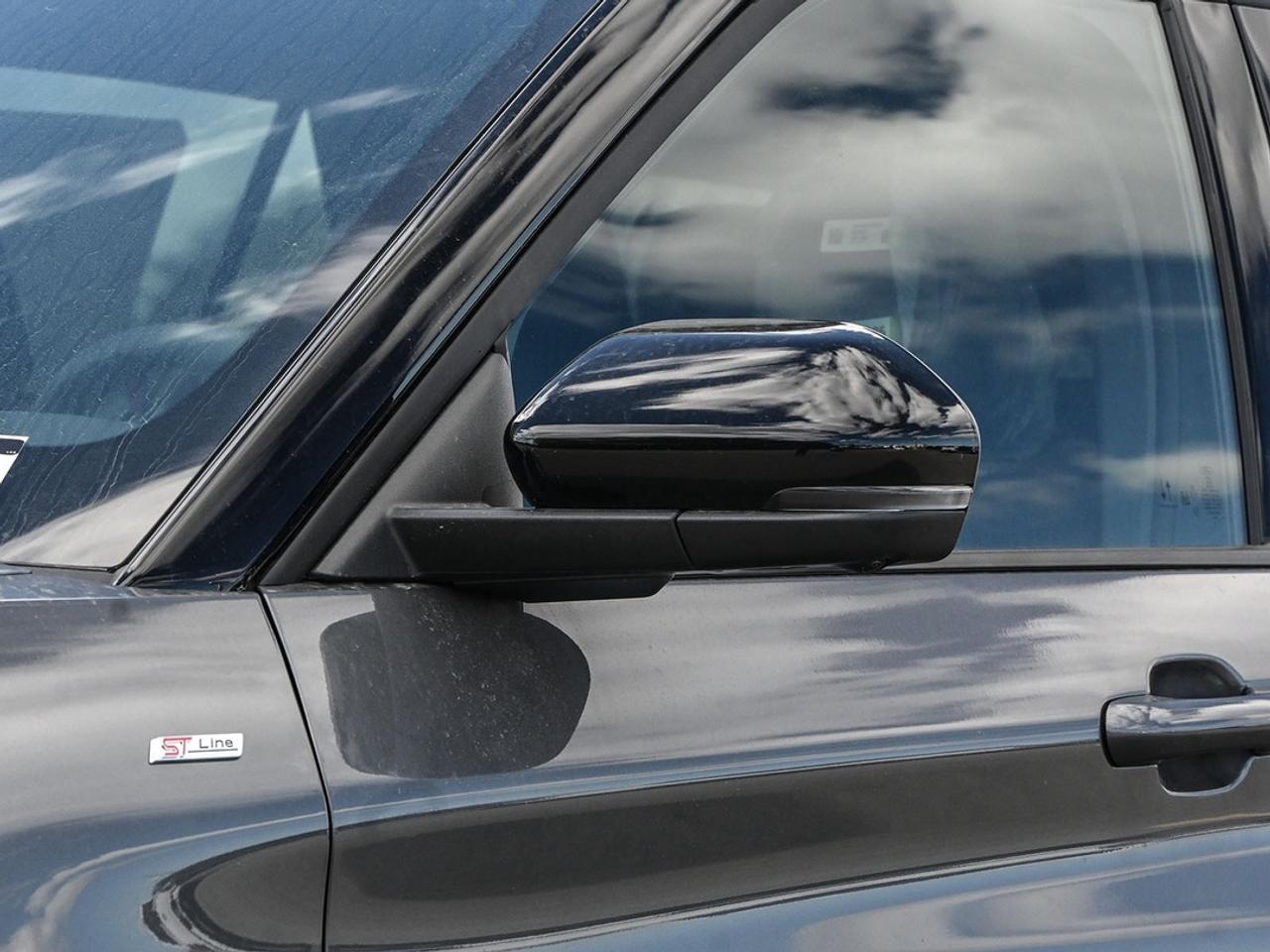 2027 Ford Explorer ST-Line Photo2